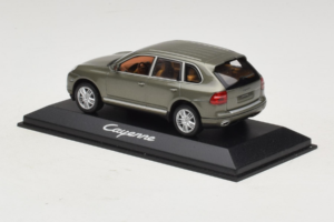 Porsche Cayenne Grey Metallic Minichamps 1:43 WAP02061317 Metal - imagen 3 de 4
