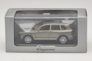 Porsche Cayenne Grey Metallic Minichamps 1:43 WAP02061317 Metal - imagen 4 de 4