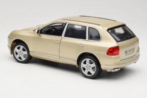 Porsche Cayenne S 955 Beige Maisto 1:18 WAPC2100213 Metal - imagen 7 de 8