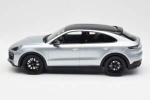 Porsche Cayenne E3 S Coupe Dolo Plata Norev 1:18 WAP0213220K Metal - imagen 3 de 6