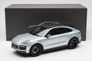 Porsche Cayenne E3 S Coupe Dolo Plata Norev 1:18 WAP0213220K Metal - imagen 6 de 6