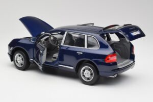 Porsche Cayenne S 9PA Dark Sea Azul Metálico Maisto 1:18 31635 Metal - imagen 5 de 8