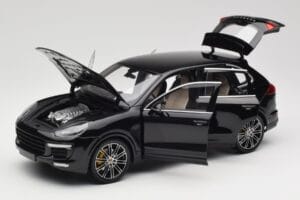 Porsche Cayenne Turbo S 958 Black Metallic Minichamps 1:18 110064000 Metal - imagen 2 de 8