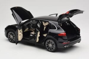 Porsche Cayenne Turbo S 958 Black Metallic Minichamps 1:18 110064000 Metal - imagen 5 de 8