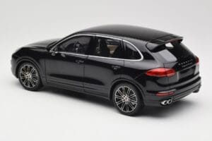 Porsche Cayenne Turbo S 958 Black Metallic Minichamps 1:18 110064000 Metal - imagen 7 de 8