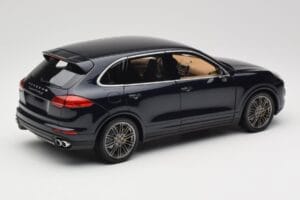 Porsche Cayenne Turbo S 958 Blue Metallic Minichamps 1:18 110064001 Metal - imagen 3 de 8