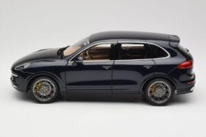 Porsche Cayenne Turbo S 958 Blue Metallic Minichamps 1:18 110064001 Metal - imagen 4 de 8