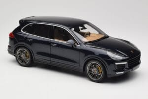Porsche Cayenne Turbo S 958 Blue Metallic Minichamps 1:18 110064001 Metal - imagen 6 de 8