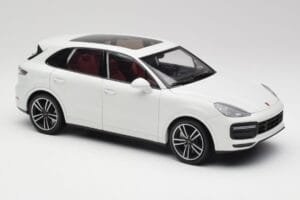 Porsche Cayenne 9YA Turbo Blanco Metallic Minichamps 1:18 155042560 Metal - imagen 6 de 8