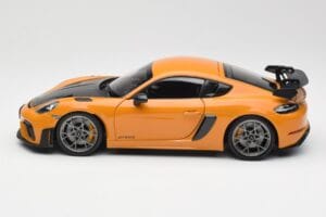 Porsche Cayman GT4 RS 982 Weissach Package Bahama Yellow Norev 1:18 187252 Metal - imagen 4 de 8