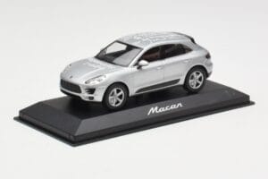 Porsche Macan 95B Silver Grey Metallic Prototipo Minichamps 1:43 WAP0201540E Metal - imagen 2 de 4