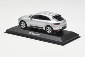 Porsche Macan 95B Silver Grey Metallic Prototipo Minichamps 1:43 WAP0201540E Metal - imagen 3 de 4
