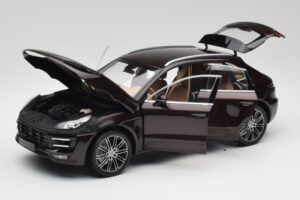 Porsche Macan 95B Turbo Caoba Metálico Minichamps 1:18 110062500 Metal - imagen 2 de 8