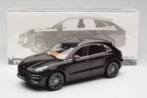 Porsche Macan 95B Turbo Caoba Metálico Minichamps 1:18 110062500 Metal - imagen 8 de 8