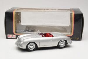 Porsche No. 1 Typ 356 Roadster Plata Maisto 1:18 50324 Metal - imagen 8 de 8