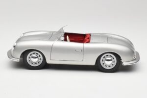 Porsche No. 1 356 Roadster Fish Plata Maisto 1:18 31853 Metal - imagen 4 de 8