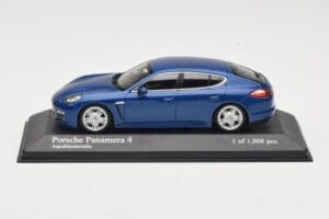 Porsche Panamera 970 4S Blue Metallic Minichamps 1:43 WAP0200419 Metal