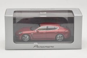 Porsche Panamera 970 Red Metallic Minichamps 1:43 WAP0200119 Metal - imagen 4 de 4