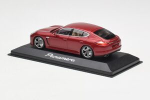 Porsche Panamera 970 Rojo Minichamps 1:43 WAP02000119 Metal - imagen 3 de 4