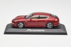 Porsche Panamera 970 Rojo Minichamps 1:43 WAP02000119 Metal