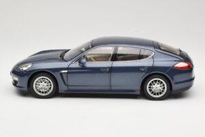 Porsche Panamera 970 S Azul Minichamps 1:18 WAP02100119 Metal - imagen 4 de 8