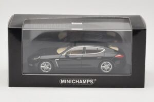 Porsche Panamera 970 Turbo Negro Metalizado Minichamps 1:43 400068271 Metal - imagen 4 de 4