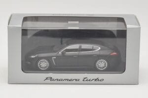 Porsche Panamera 970 Turbo Matt Black Minichamps 1:43 WAP0200270C Metal - imagen 4 de 4