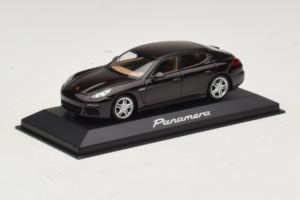 Porsche Panamera 970 Black Metallic Minichamps 1:43 WAP0203900E Metal - imagen 2 de 5
