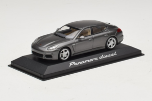 Porsche Panamera 970 Diesel Grey Metallic Minichamps 1:43 WAP0202300E Metal - imagen 2 de 4