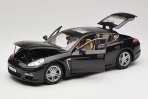 Porsche Panamera Turbo 970 Negro Maisto 1:18 36197 Metal - imagen 2 de 8