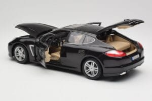 Porsche Panamera Turbo 970 Negro Maisto 1:18 36197 Metal - imagen 5 de 8