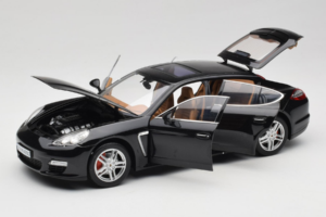 Porsche Panamera 970 Turbo Basalt Black Norev 1:18 WAP02100319 Metal - imagen 2 de 8