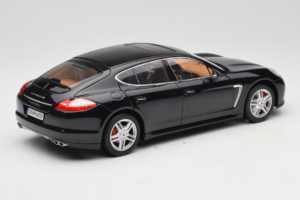 Porsche Panamera 970 Turbo Basalt Black Norev 1:18 WAP02100319 Metal - imagen 3 de 8