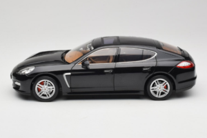 Porsche Panamera 970 Turbo Basalt Black Norev 1:18 WAP02100319 Metal - imagen 4 de 8