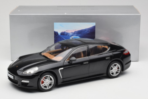 Porsche Panamera 970 Turbo Basalt Black Norev 1:18 WAP02100319 Metal - imagen 8 de 8