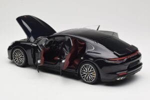 Porsche Panamera 971 Turbo S Azul Metallic Minichamps 1:18 113061075 Metal - imagen 5 de 8