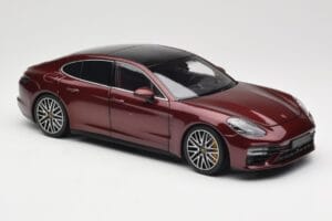 Porsche Panamera 971 Turbo S Rojo Metallic Minichamps 1:18 113061077 Metal - imagen 6 de 8