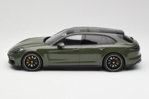 Porsche Panamera Turbo S 971 Sport Turismo Verde GT Spirit 1:18 GT447 Resina - imagen 3 de 6