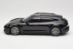 Porsche Taycan J1 Turbo S Cross Turismo Negro Minichamps 1:18 155069300 Metal - imagen 3 de 6