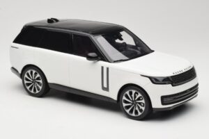 Land Rover Range Rover L460 P530 Autobiography Fuji White GT Spirit 1:18 GT533 Resina - imagen 4 de 6