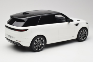 Range Rover Sport L461 P510e Fuji White GT Spirit 1:12 GT553 Resina - imagen 2 de 6