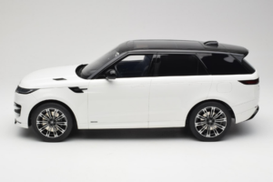 Range Rover Sport L461 P510e Fuji White GT Spirit 1:12 GT553 Resina - imagen 3 de 6