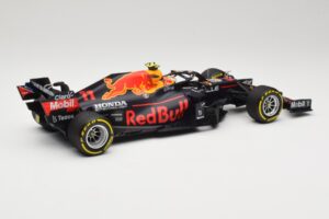 Red Bull Racing Honda RB16B #11 S. Perez Mexican GP 2021 Minichamps 1:18 110211911 Metal - imagen 2 de 6