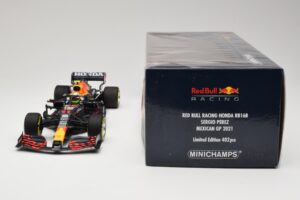 Red Bull Racing Honda RB16B #11 S. Perez Mexican GP 2021 Minichamps 1:18 110211911 Metal - imagen 6 de 6