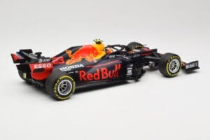 Red Bull Racing RB16 #23 A. Albon 4th Place Styrian GP 2020 Minichamps 1:18 110200223 Metal - imagen 2 de 6