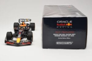 Red Bull Racing RB19 #1 M. Verstappen Winner Monaco GP 2023 Minichamps 1:18 110230701 Metal - imagen 6 de 6