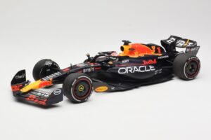 Red Bull Racing RB19 #1 M. Verstappen Winner Spanish GP 2023 Minichamps 1:18 110230801 Metal