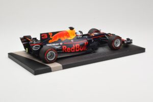 Red Bull Racing Tag Heuer RB13 #3 D. Ricciardo 3rd Place Malaysian GP 2017 Minichamps 1:18 117171503 Metal - imagen 3 de 6