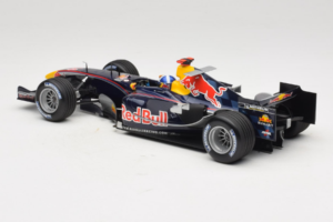 Red Bull RB1 Cosworth #14 D. Coulthard Red Bull Racing Showcar 2005 Minichamps 1:18 100050084 Metal - imagen 5 de 7