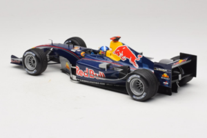 Red Bull RB1 Cosworth #14 D. Coulthard Red Bull Racing Showcar 2005 Minichamps 1:18 100050014 Metal - imagen 5 de 6